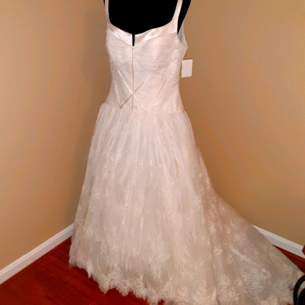 Brand new Elegant Wedding dress